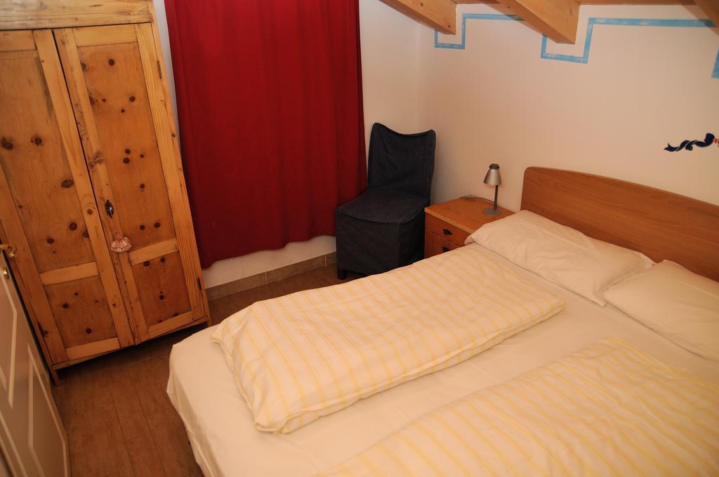 Roe Apartment Panchia Pokoj fotografie